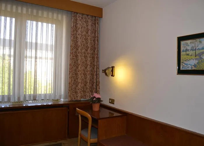 Hotel Garni, Modus Hotelbetriebe Gmbh